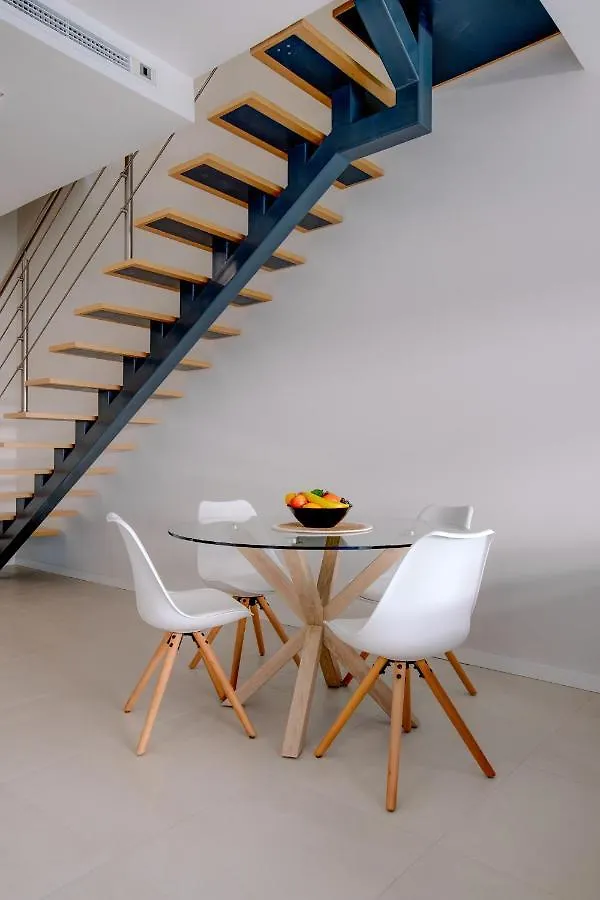 Luxury Townhouse With Pool In Alvor别墅 阿尔沃尔
