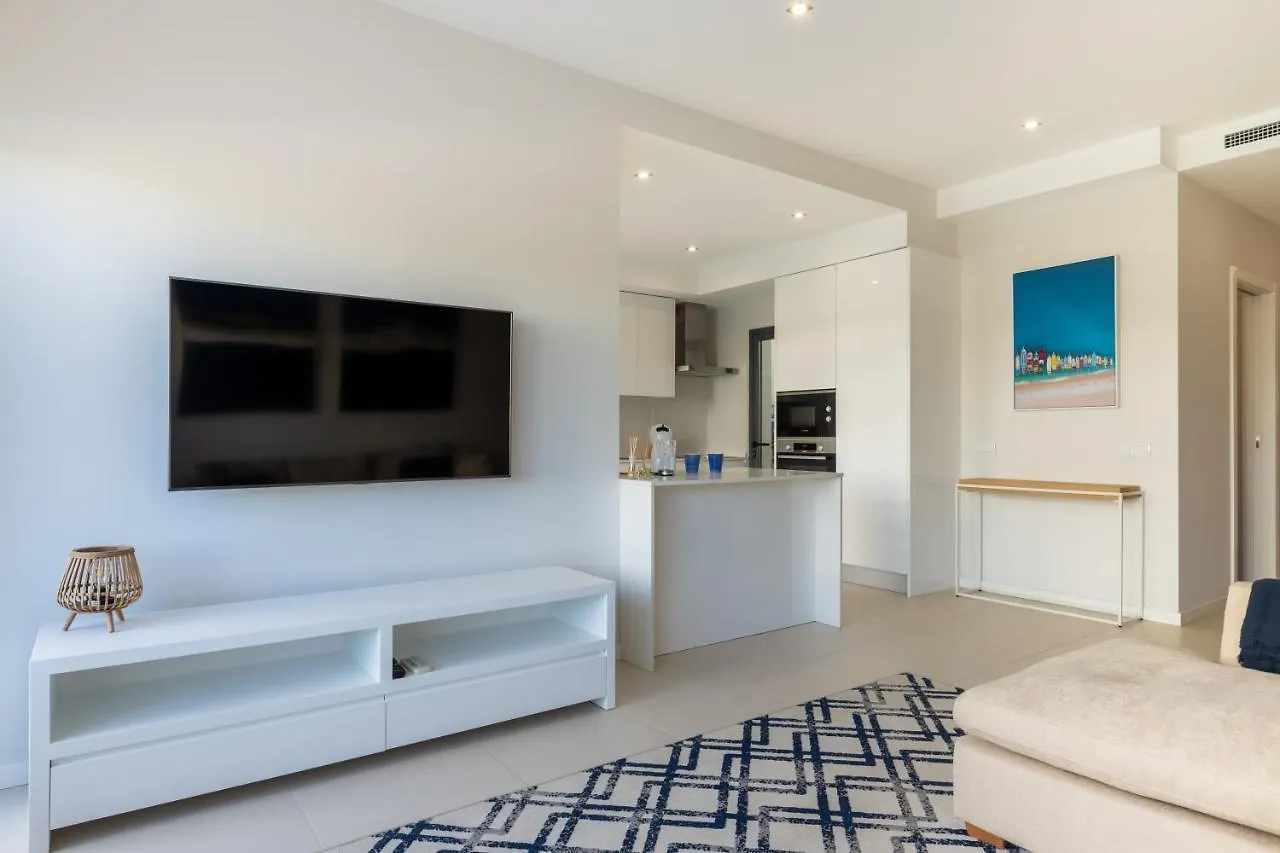 Luxury Townhouse With Pool In Alvor Villa