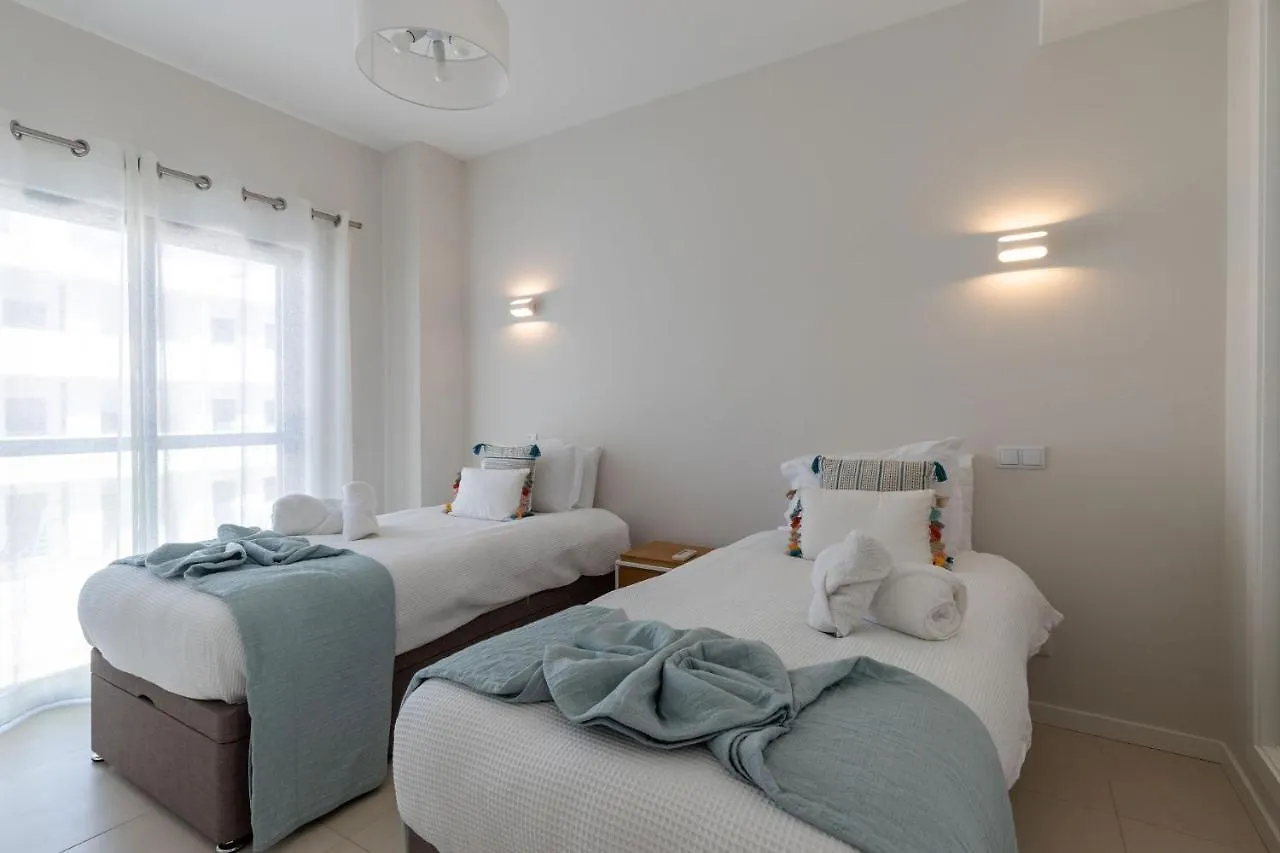 Luxury Townhouse With Pool In Alvor Villa