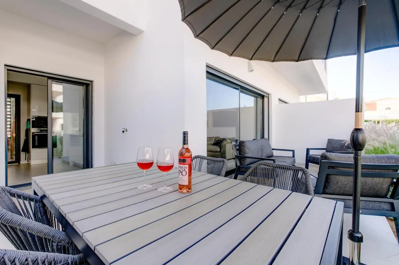 Luxury Townhouse With Pool In Alvor Villa